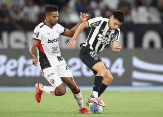 Botafogo empata com o Vitória e perde a liderança da Série A