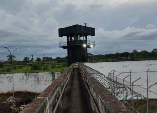 Camuflagem de torre é nova estratégia de monitoramento nos presídios de MS