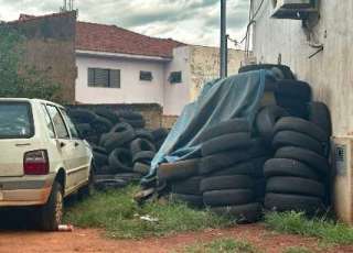 Rua sem drenagem em Terenos preocupa moradora em meio a surto de chikungunya