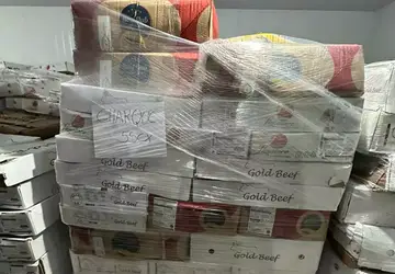 Polícia apreendeu 9 toneladas de carne vencida em distribuidora