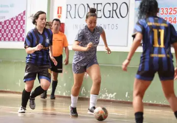 Definidas as equipes finalistas da Copa Pelezinho Feminino de Futsal em MS