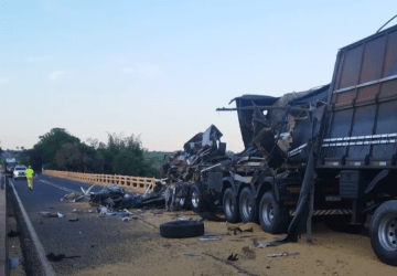 Motorista de carreta morre ao desviar de buraco na BR-163