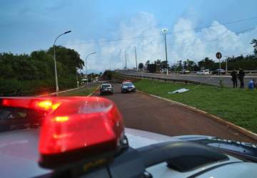 Suspeito de matar rapaz a facadas em praça é preso em flagrante