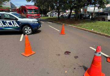 Idosa é atropelada por caminhonete na calçada da Avenida Mato Grosso