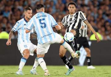 Botafogo sofre na Argentina e perde para o Racing na Recopa Sul-Americana