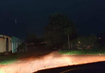 Bairros seguem sem luz em Campo Grande após temporal