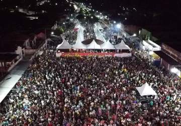 Ladário surpreende com recorde de público no carnaval antecipado