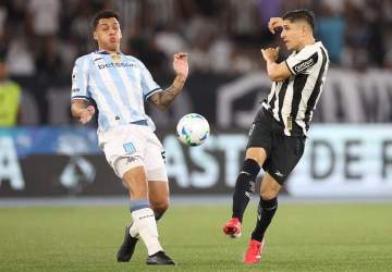 Botafogo perde em casa e Racing fatura primeiro título da Recopa