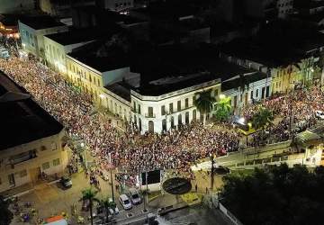 Cibalena mantém a tradição e arrasta multidão em Corumbá