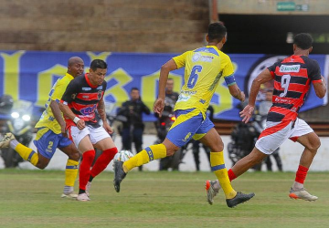 Campeonato Estadual define últimos semifinalistas neste domingo