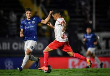 Bragantino avança na Copa do Brasil ao vencer São José nos pênaltis