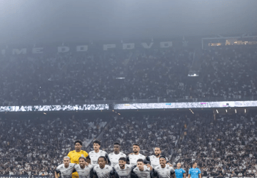 Corinthians vence Barcelona, mas perde vaga na Libertadores