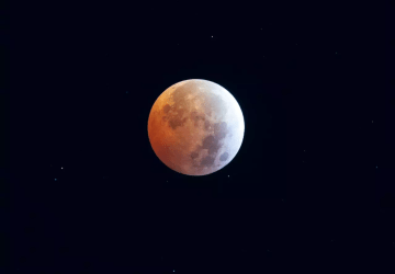 Espetáculo: veja as fotos do eclipse total da Lua visto de Campo Grande