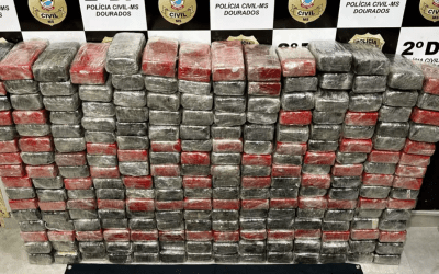 Funcionários encontram R$ 15 milhões em cocaína ao carregar caminhão