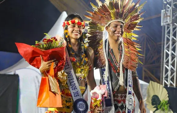 Concurso elege Kaiowás como Miss e Mister indígena 2024