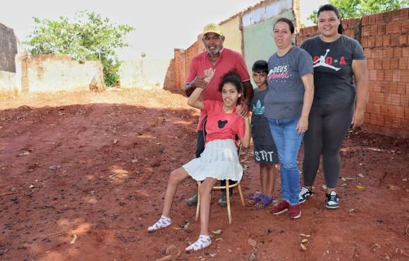 Família sortuda do Tijuca vai ganhar casa de influenciadora dos EUA